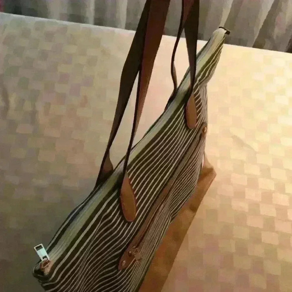 A New Day Lightweight Fabric Tote - Picture 6 of 14